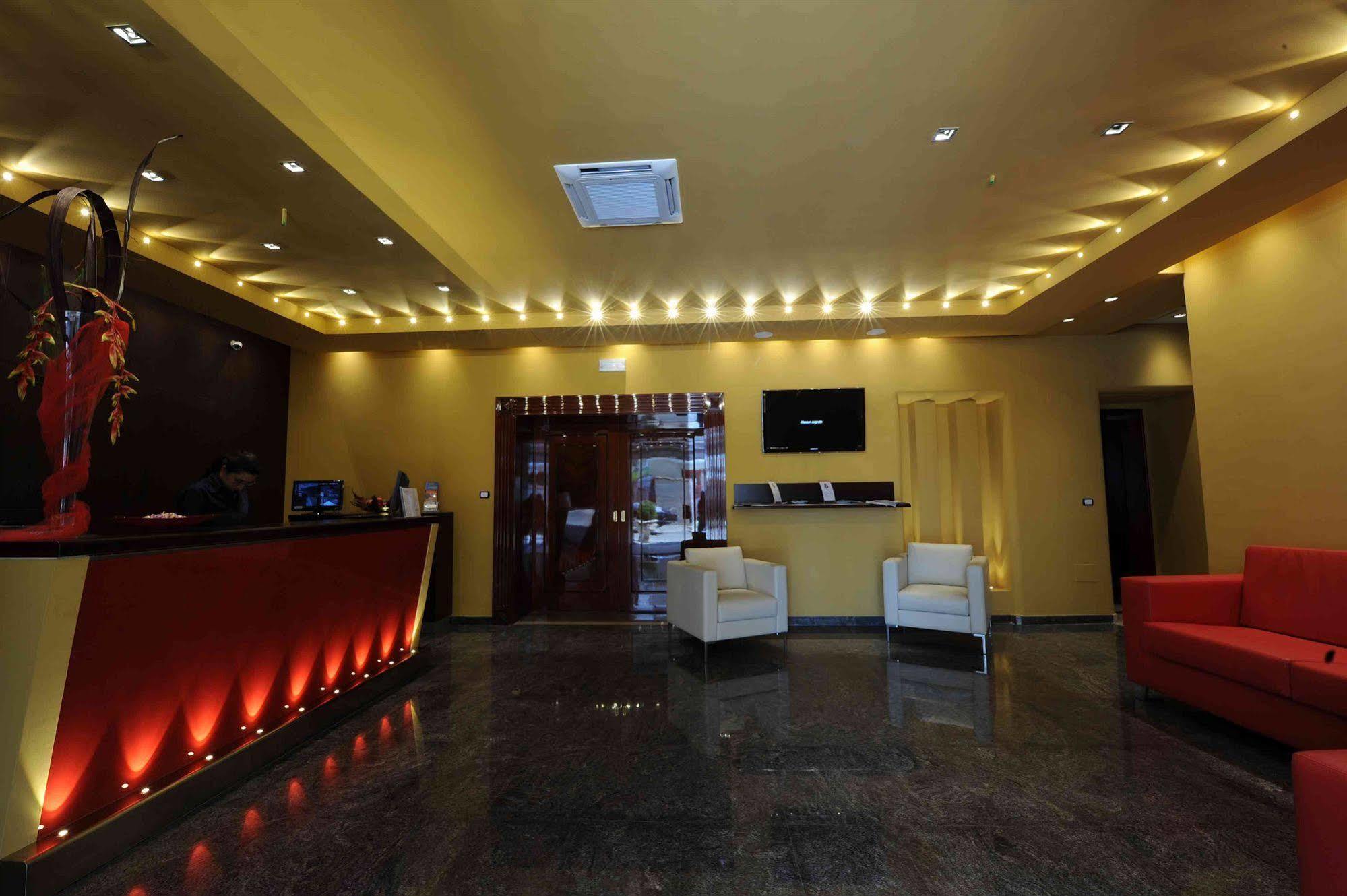 Maiorano Boutique Hotel Manfredonia Buitenkant foto