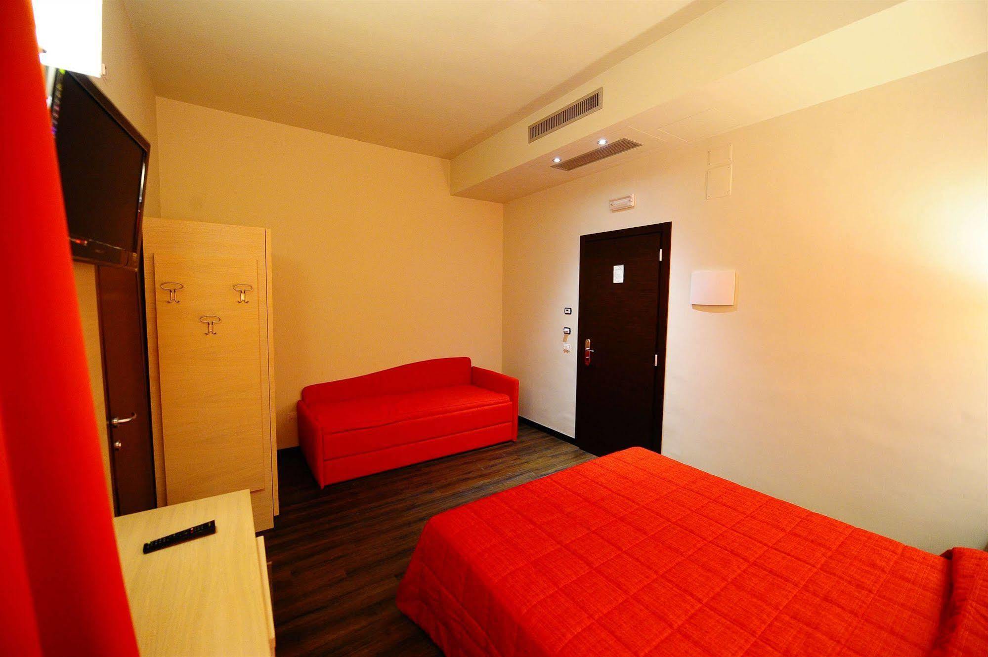 Maiorano Boutique Hotel Manfredonia Buitenkant foto