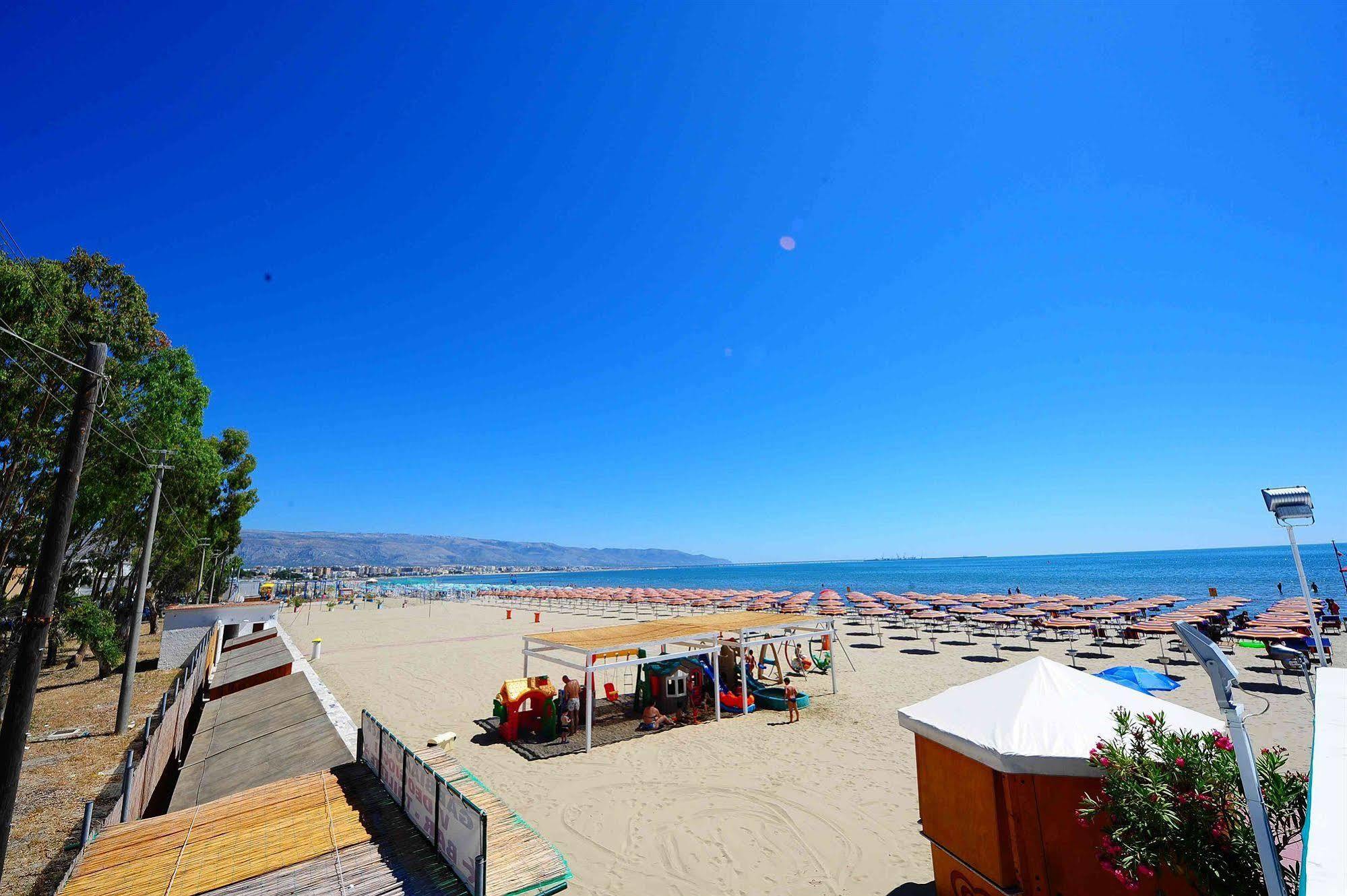 Maiorano Boutique Hotel Manfredonia Buitenkant foto